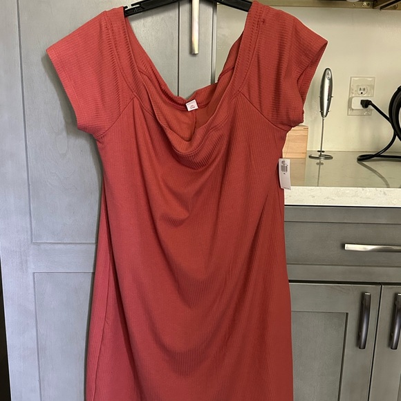 Old Navy Dresses & Skirts - Old Navy Terracotta Midi Dress